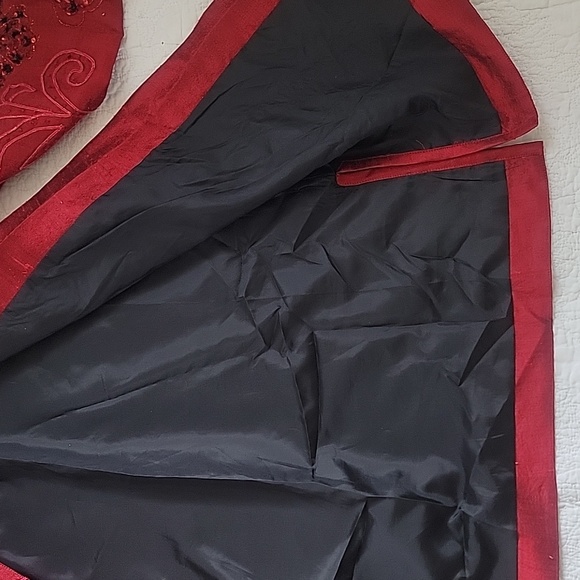 Ladies Silk Jacket - Picture 12 of 13